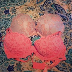 2 Victoria’s Secret Bras